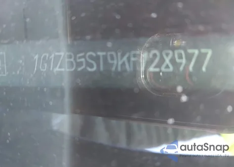 2019 Chevrolet Malibu 1Ls из США, поврежденный, VIN 1G1ZB5ST9KF128977